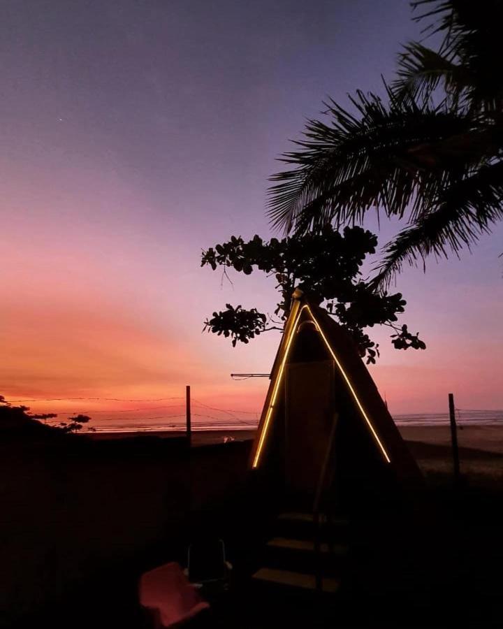 Chale Jorai - Pe Na Areia Villa Bertioga Buitenkant foto